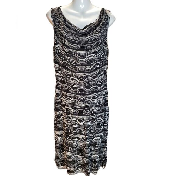 Jones New York Dresses & Skirts - JONES NEW YORK knit dress M